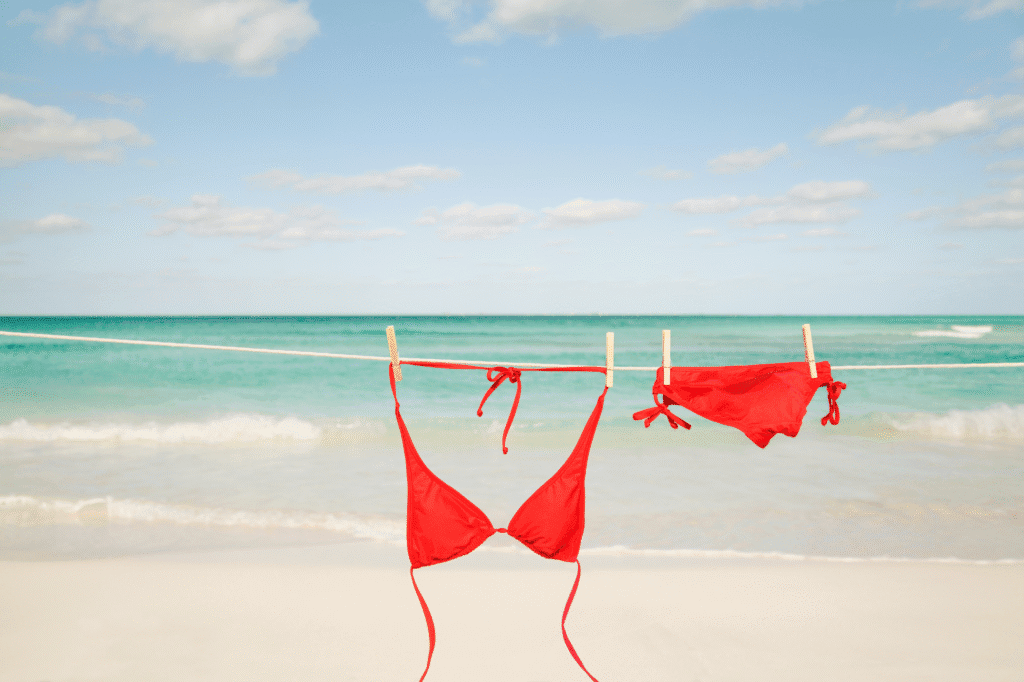 Costumi da bagno: Tendenze 2025 1 Bikini rosso