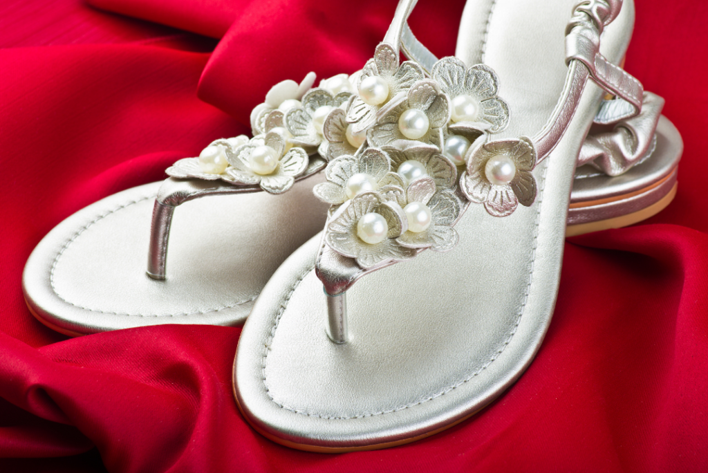 Stile da spiaggia a sera: come trasformare l'outfit in 5 mosse 2 Scarpe